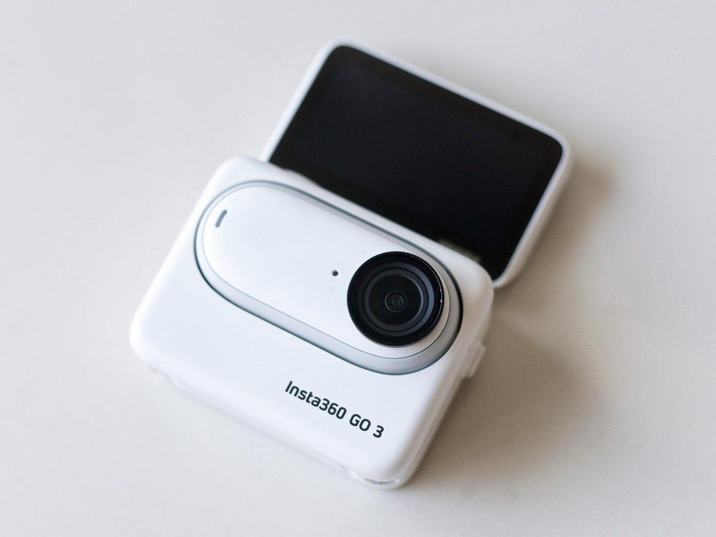 びしょ濡れも大丈夫、自撮りもOKと今回のシチュエーションに完璧なInsta360 GO3