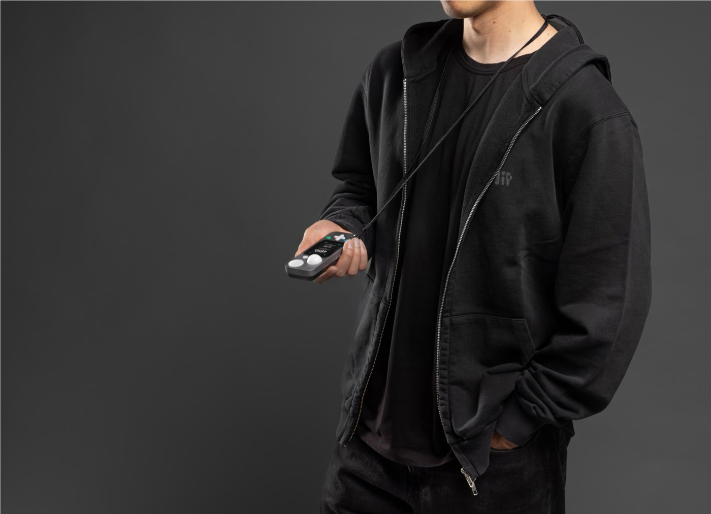 With minimal buttons and a portable design, it's versatile for any situation