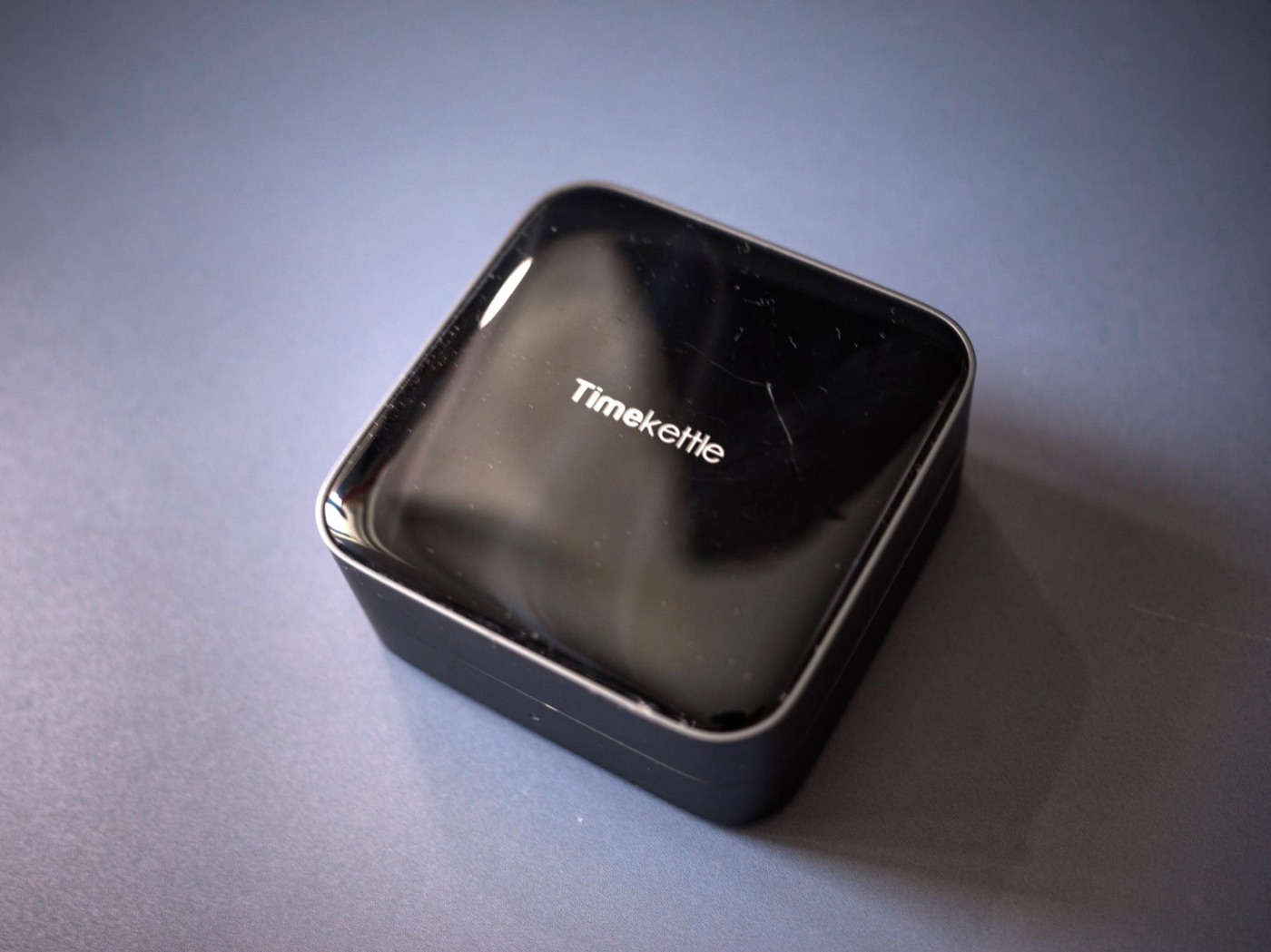 ケースが充電器になっており、イヤホンとしても優れているので、海外の取引先などと多く会話する機会がある方には特におすすめです。