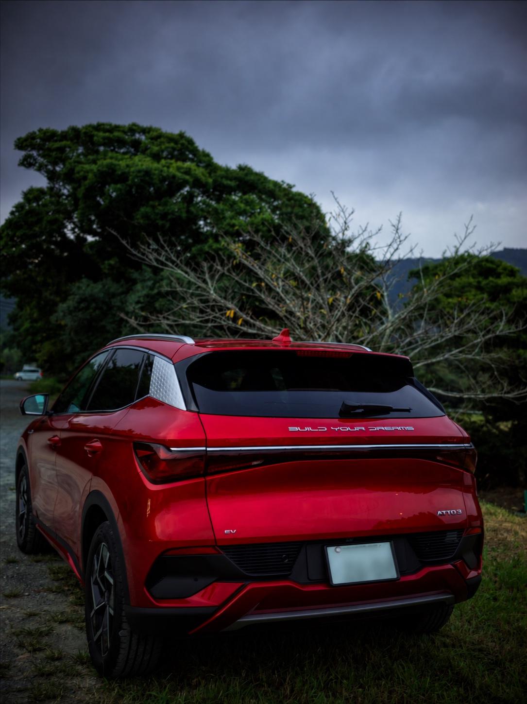 Some things bugged me, but I was surprised by how polished the previous ATTO 3 is. Cars may be turning from a way to get around into giant gadgets that make life easier.